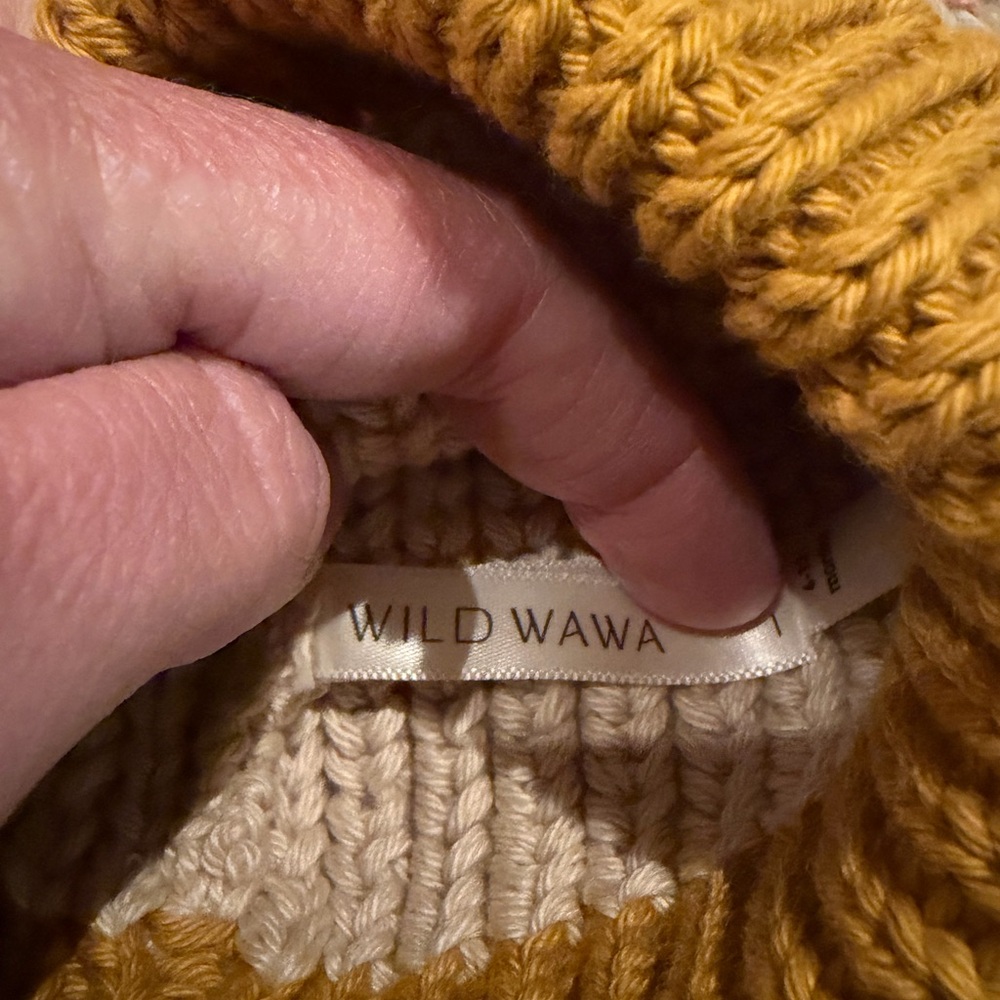 Wild Wawa Knitted Beanie - Picture 3 of 3